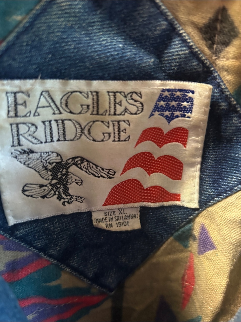 90’s Vintage Hooded Denim Toggle Jacket - Picture 5 of 10